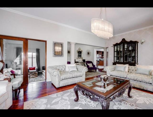 5 BEDROOM CLUSTER FOR SALE IN BEVERLEY